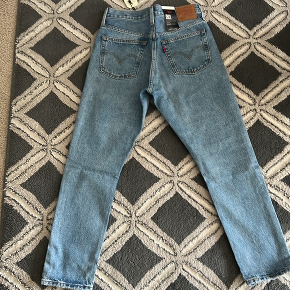 Levi’s 501 Jeans - Picture 2 of 8